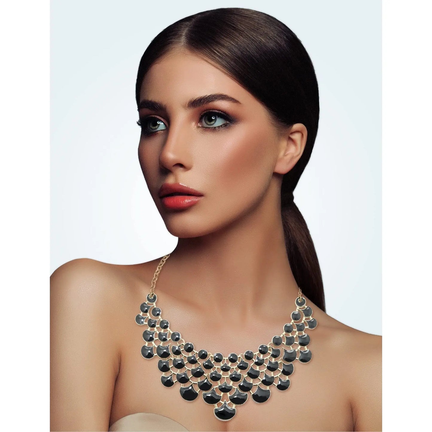 Vintage Openwork Bib Statement Necklace with Collar Design for Women
