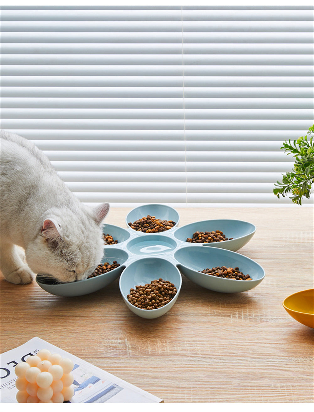 Large Slow Feeder Pet Bowl – Anti-Slip Easy Clean Healthy Eating for Cats & Dogs