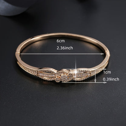 Gold-Tone Women's Bracelet with Sparkling Stones – Elegant Everyday & Party Jewelry