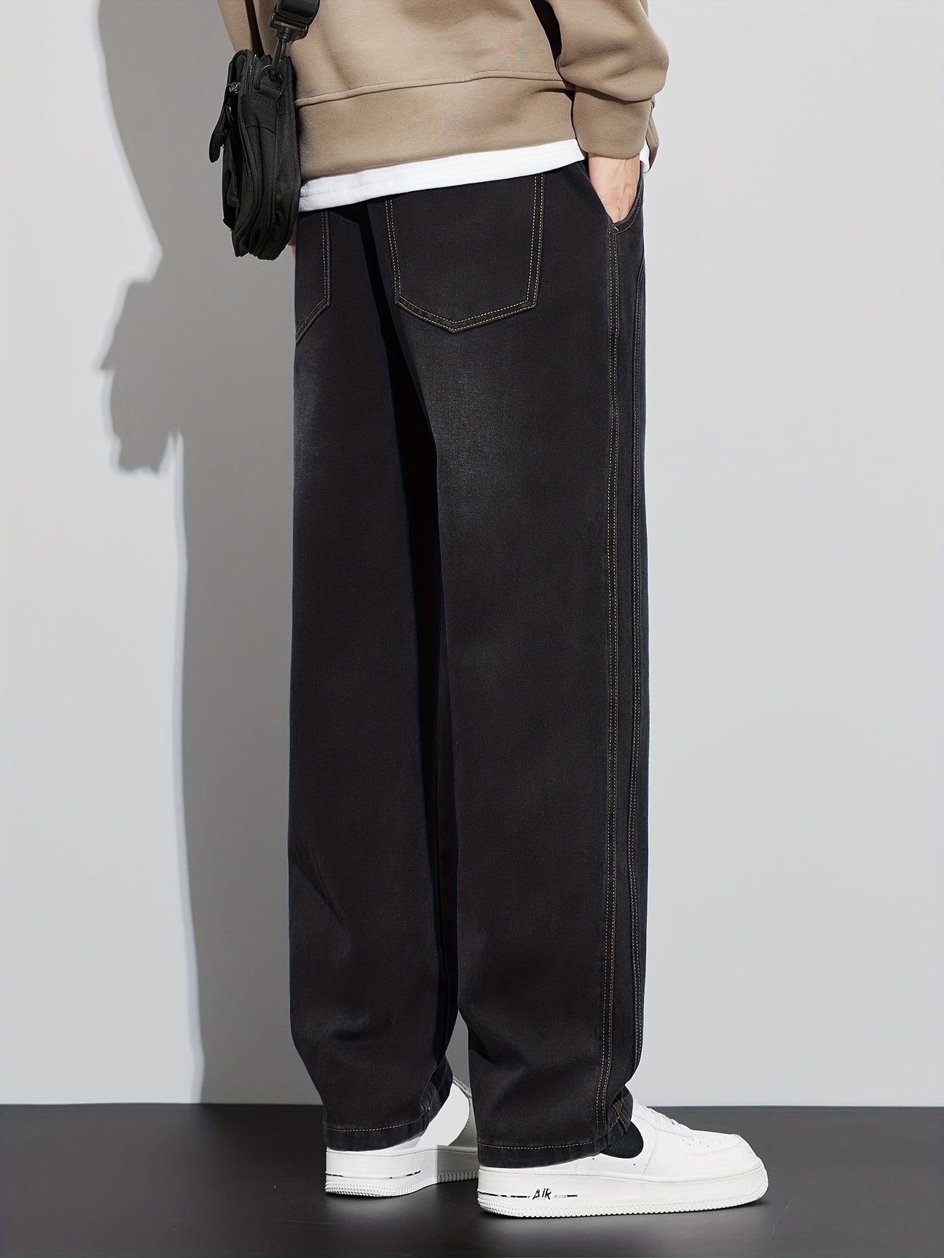 Men’s Relaxed-Fit Cotton Jeans with Drawstring Waist