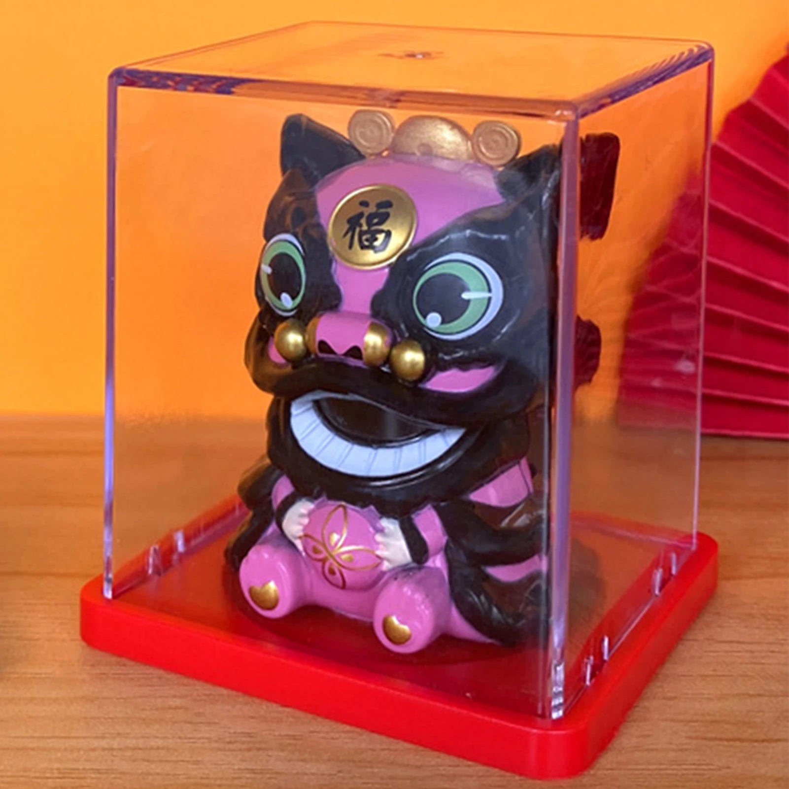 Solar Powered Maneki Neko Lucky Cat – Waving Fortune Cat Decor