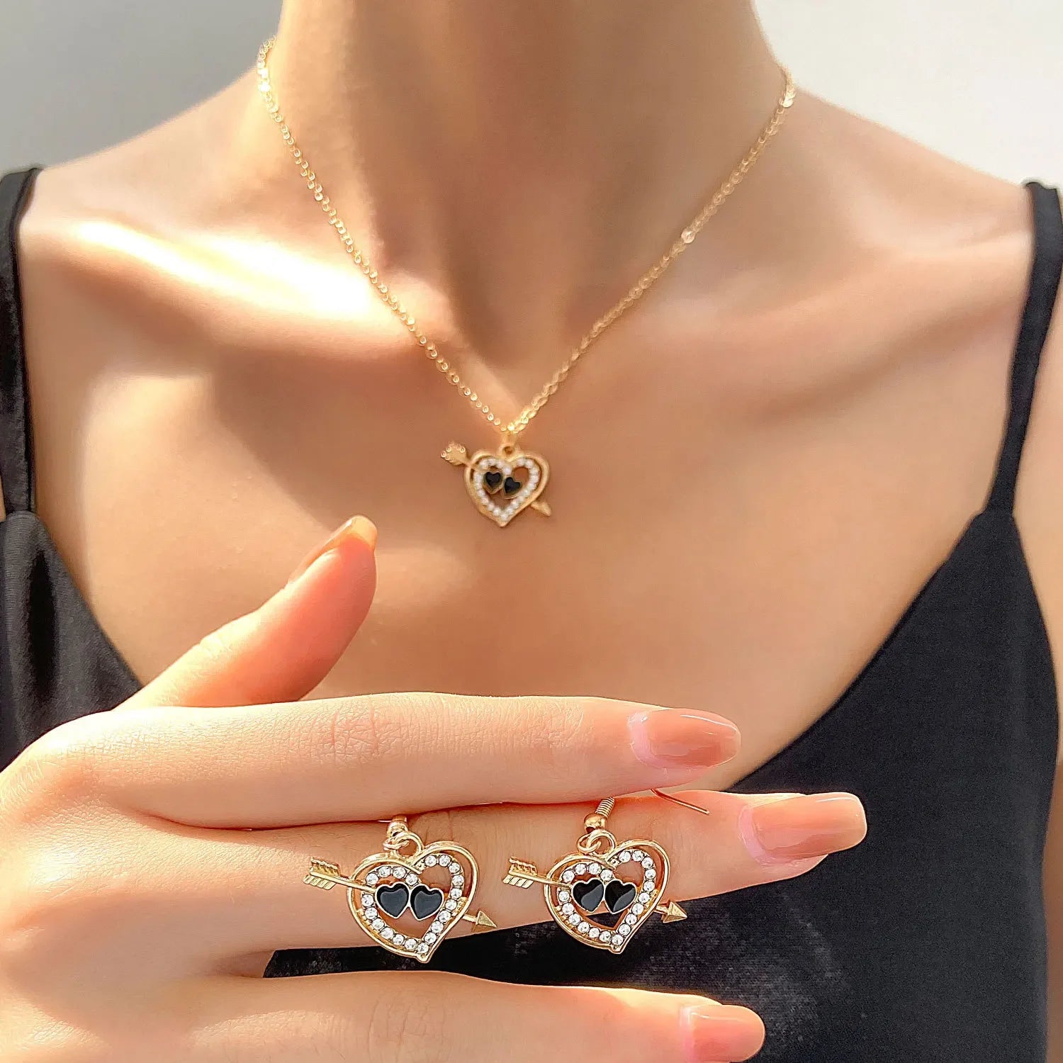 4-Piece Pearl Jewelry Set for Women