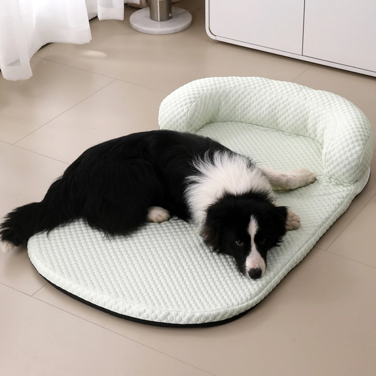 Breathable Cooling Dog & Cat Bed – Anti-Slip Ice Silk Cushion with Pillow for Small & Large Pets