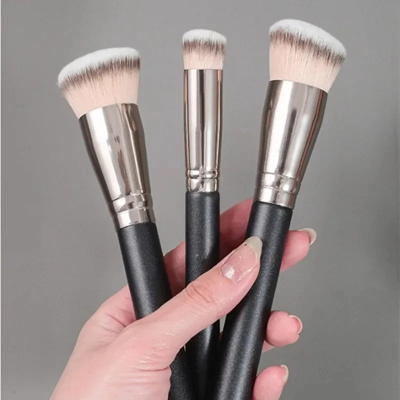Angled Foundation & Concealer Makeup Brush for Seamless Liquid and Cream Coverage