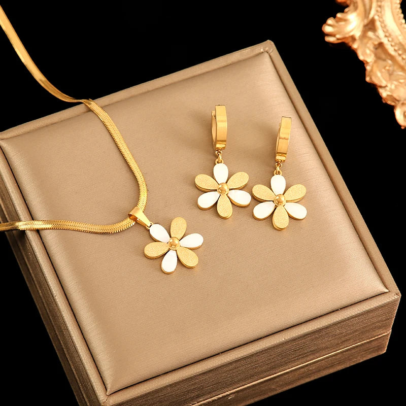 Gold Heart, Star & Flower Necklace and Earrings Set for Women – Waterproof Jewellery