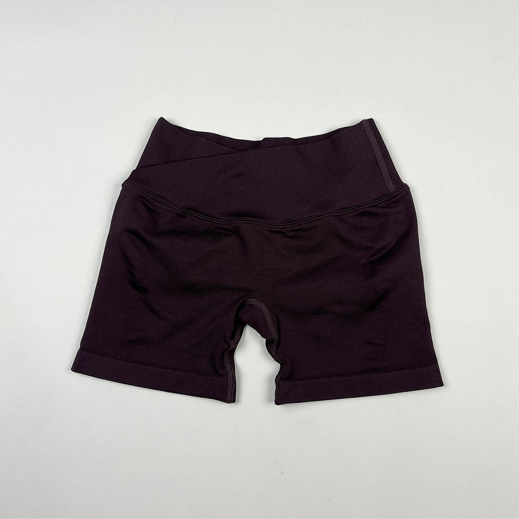 Seamless V-Shape Waist Yoga Shorts 4.5" – Sculpting Low-Rise Workout & Gym Leggings