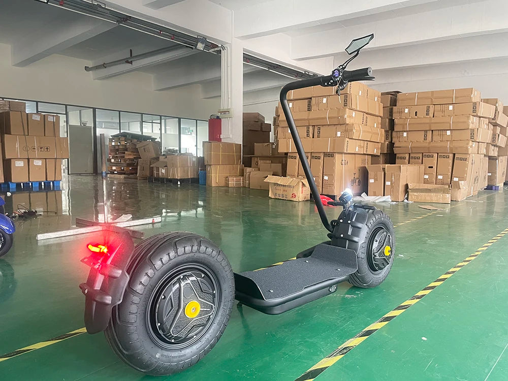 Qiaozhi Newest Design Big Two Wheels Fat Tyre Citycoco 1500W Max Disc Brake Electric Scooters Steel Frame