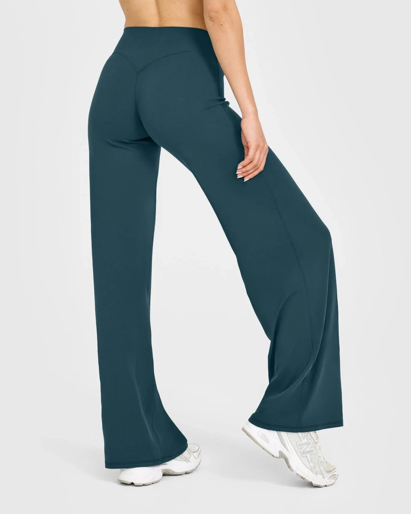 VEQKING Quick Dry Women Yoga Pants Straight-leg Sports Pants Soft Active Trousers Elastic Waist Gym Pilates Pants Winter Outfits