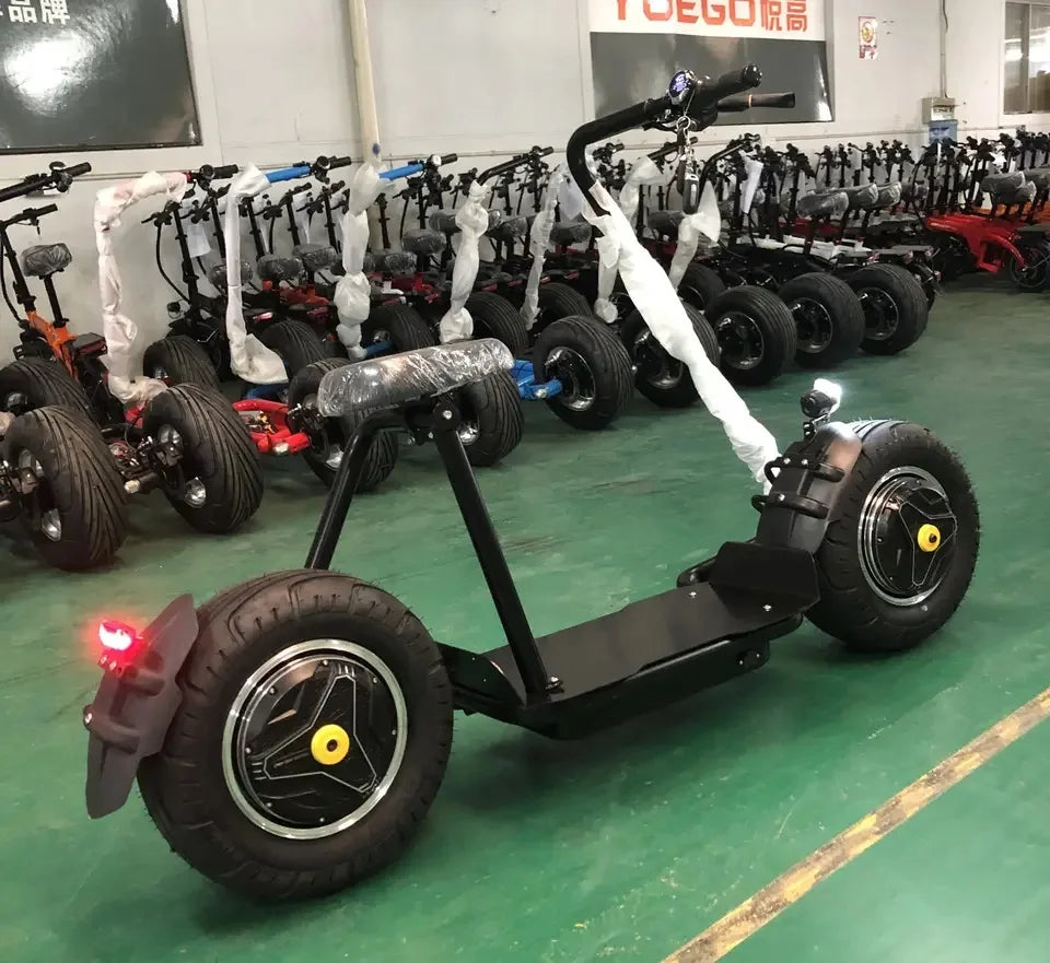 Qiaozhi Newest Design Big Two Wheels Fat Tyre Citycoco 1500W Max Disc Brake Electric Scooters Steel Frame