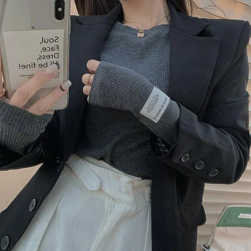 Women's Beige Korean Streetwear T-Shirt – Cute Casual Long Sleeve Top Slim Fit Aesthetic Pullover