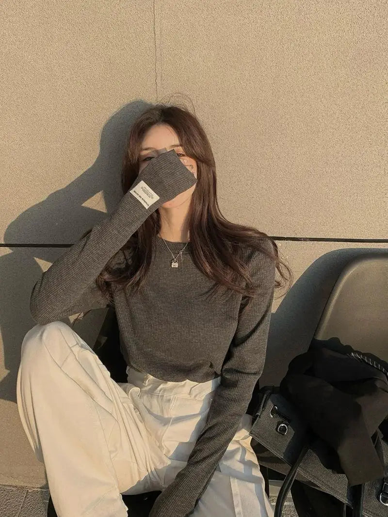 Women's Beige Korean Streetwear T-Shirt – Cute Casual Long Sleeve Top Slim Fit Aesthetic Pullover