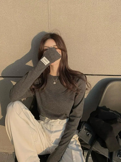 Women's Beige Korean Streetwear T-Shirt – Cute Casual Long Sleeve Top Slim Fit Aesthetic Pullover
