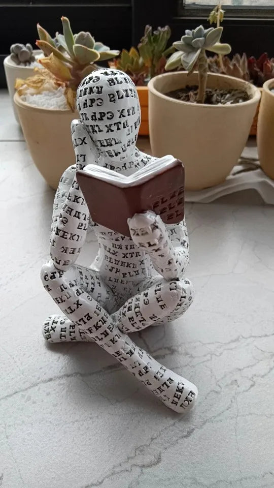 Resin Abstract Figurines – Modern Desk & Bookshelf Art Decor for Home & Office