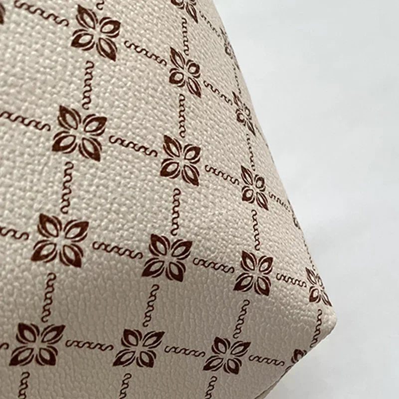 Presbyopic Handbag Luxury Design Large Capacity Handbag Women Fashion Printing Shoulder Bag Trendy Shopping Bag With Pendant