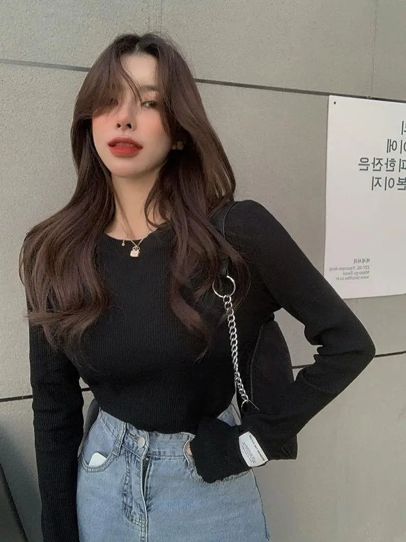 Women's Beige Korean Streetwear T-Shirt – Cute Casual Long Sleeve Top Slim Fit Aesthetic Pullover