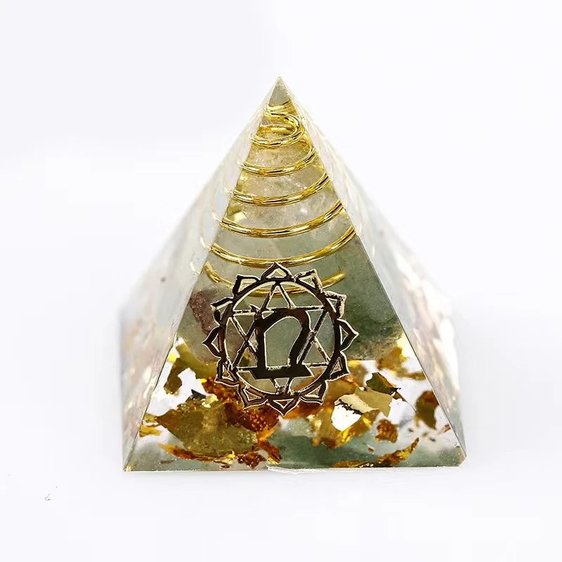 7 pieces per set - Resin crystal pyramid, chakra energy amplifier, a suitable crystal gift for meditation