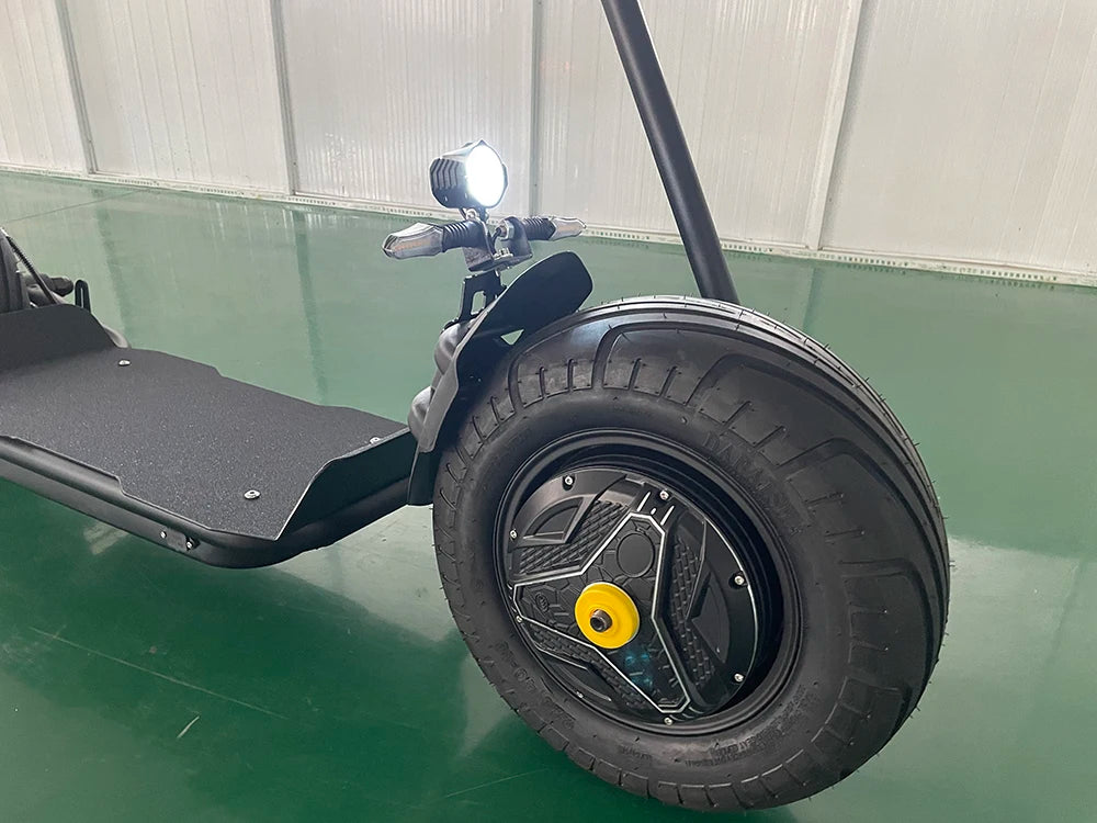 Qiaozhi Newest Design Big Two Wheels Fat Tyre Citycoco 1500W Max Disc Brake Electric Scooters Steel Frame