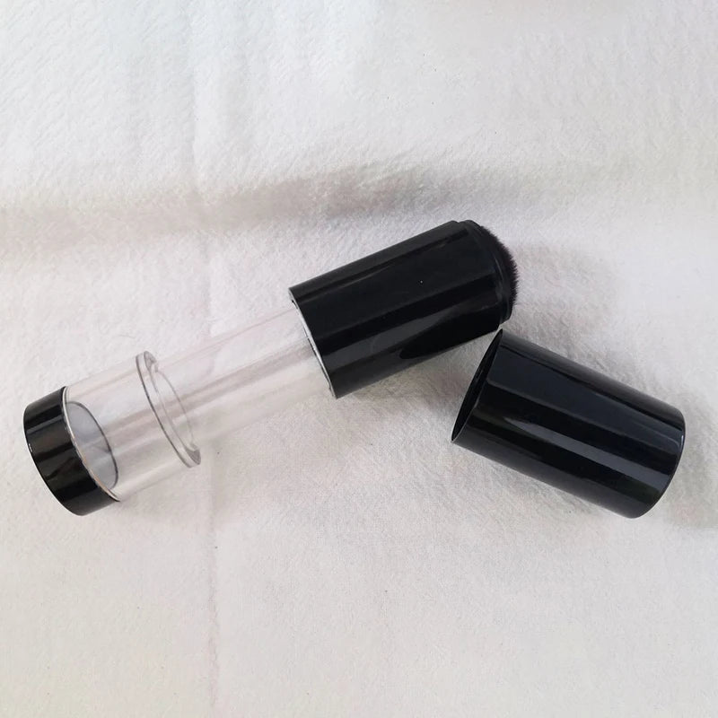 Portable Makeup Brush for Foundation Powder & Blush – Soft Synthetic Bristles Travel-Friendly Beauty Tool