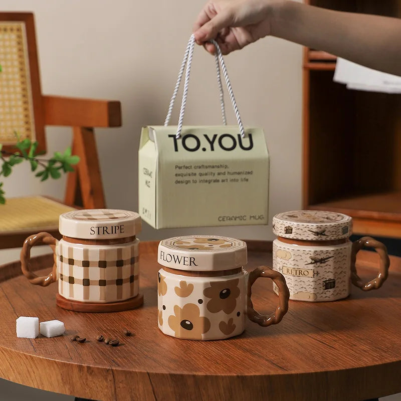 Retro Ceramic Coffee Mug with Lid – Vintage Style Luxury Drinking Cup