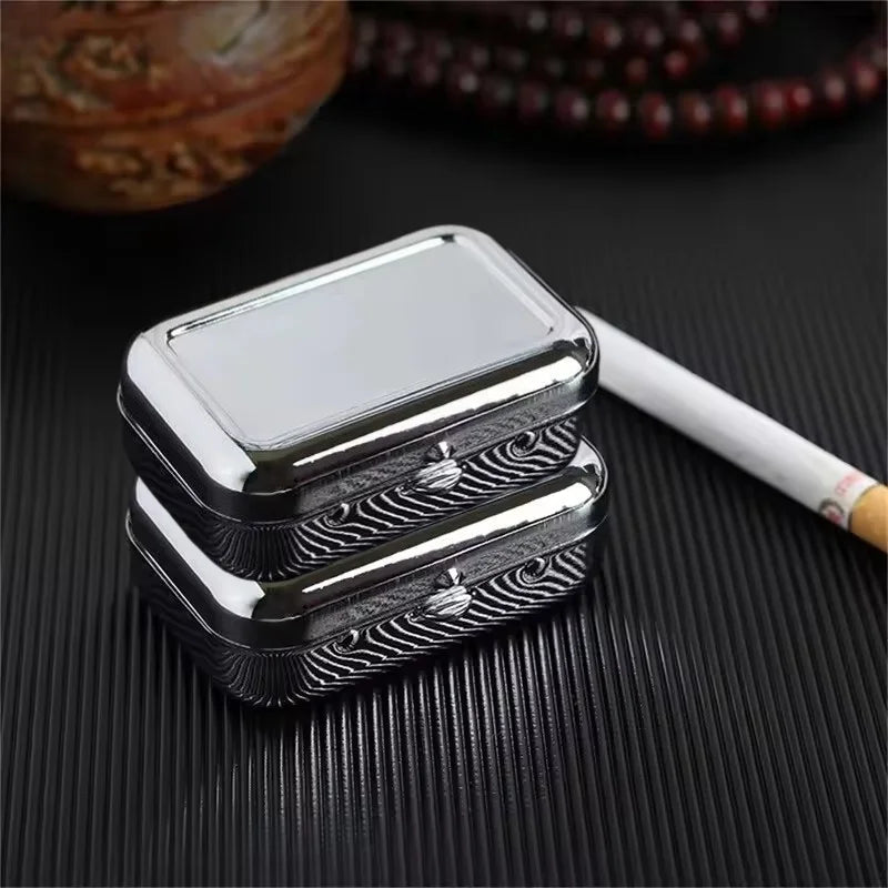 Portable Mini Metal Car Ashtray with Lockable Lid – Travel & Desktop Pocket Ashtray