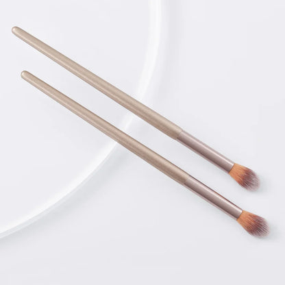 2-Piece Nose & Highlight Makeup Brush Set – Soft Blending Brushes for Face