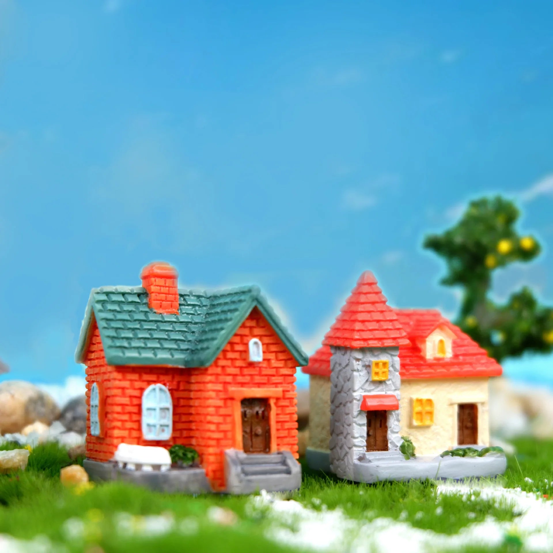 Mini Fairy Garden House – Resin Villa for Bonsai, DIY Dolls, and Outdoor Decor