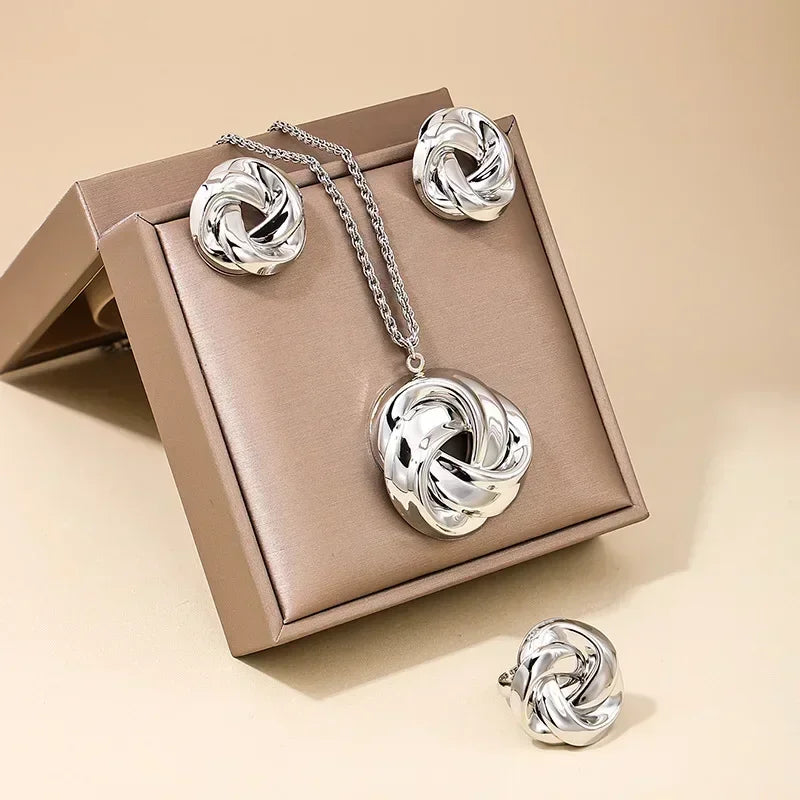 4-Piece Pearl Jewelry Set for Women