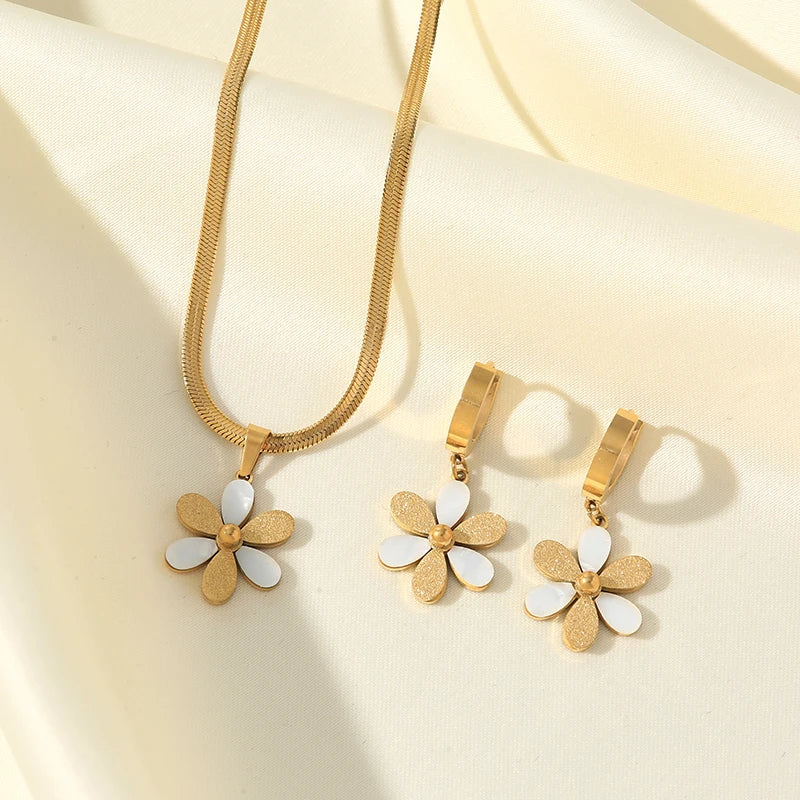 Gold Heart, Star & Flower Necklace and Earrings Set for Women – Waterproof Jewellery