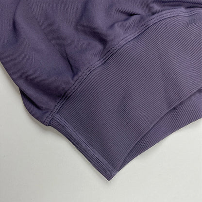 Seamless V-Shape Waist Yoga Shorts 4.5" – Sculpting Low-Rise Workout & Gym Leggings