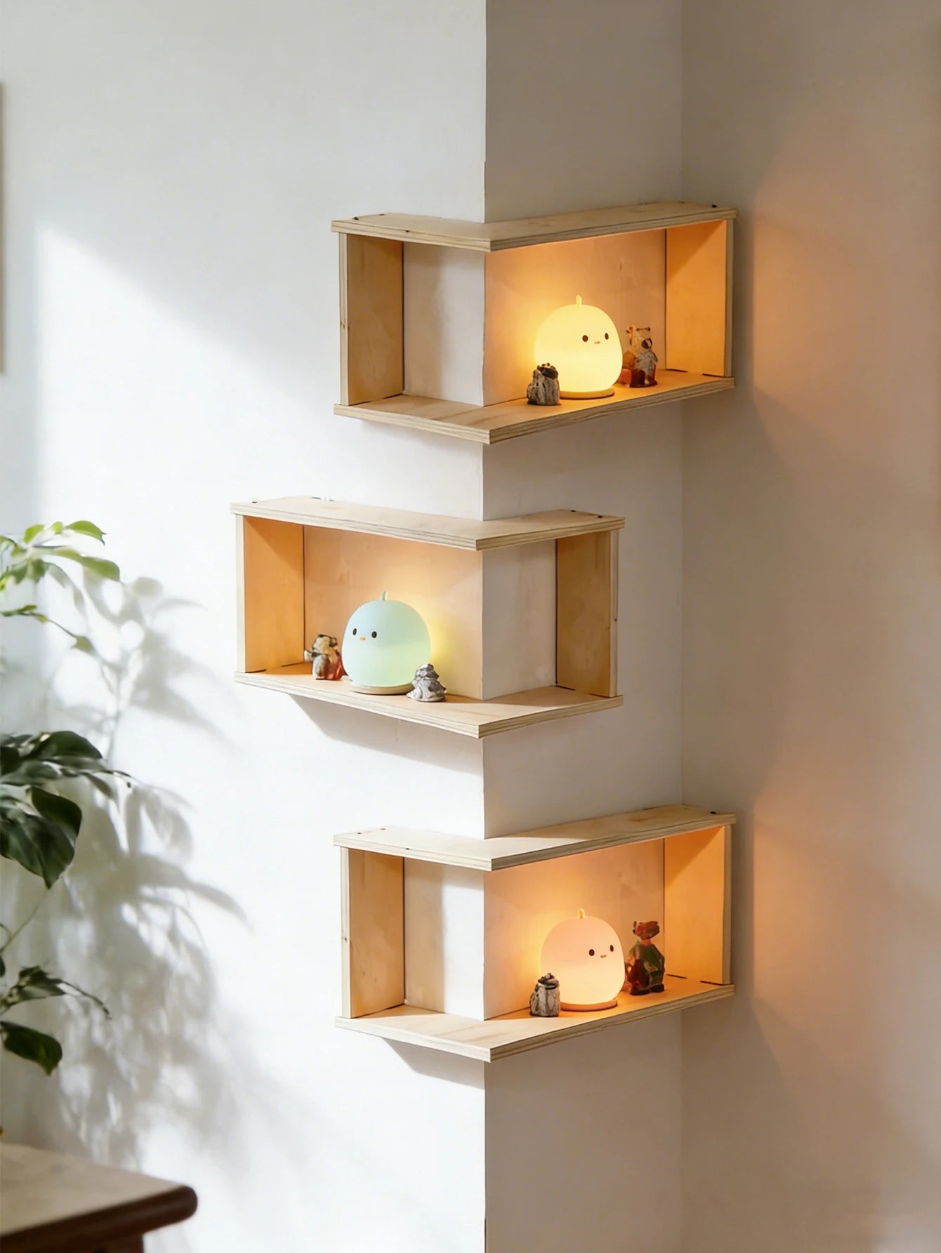 Corner Floating Wooden Shelf – Wall Mounted Storage for Plants & Decor