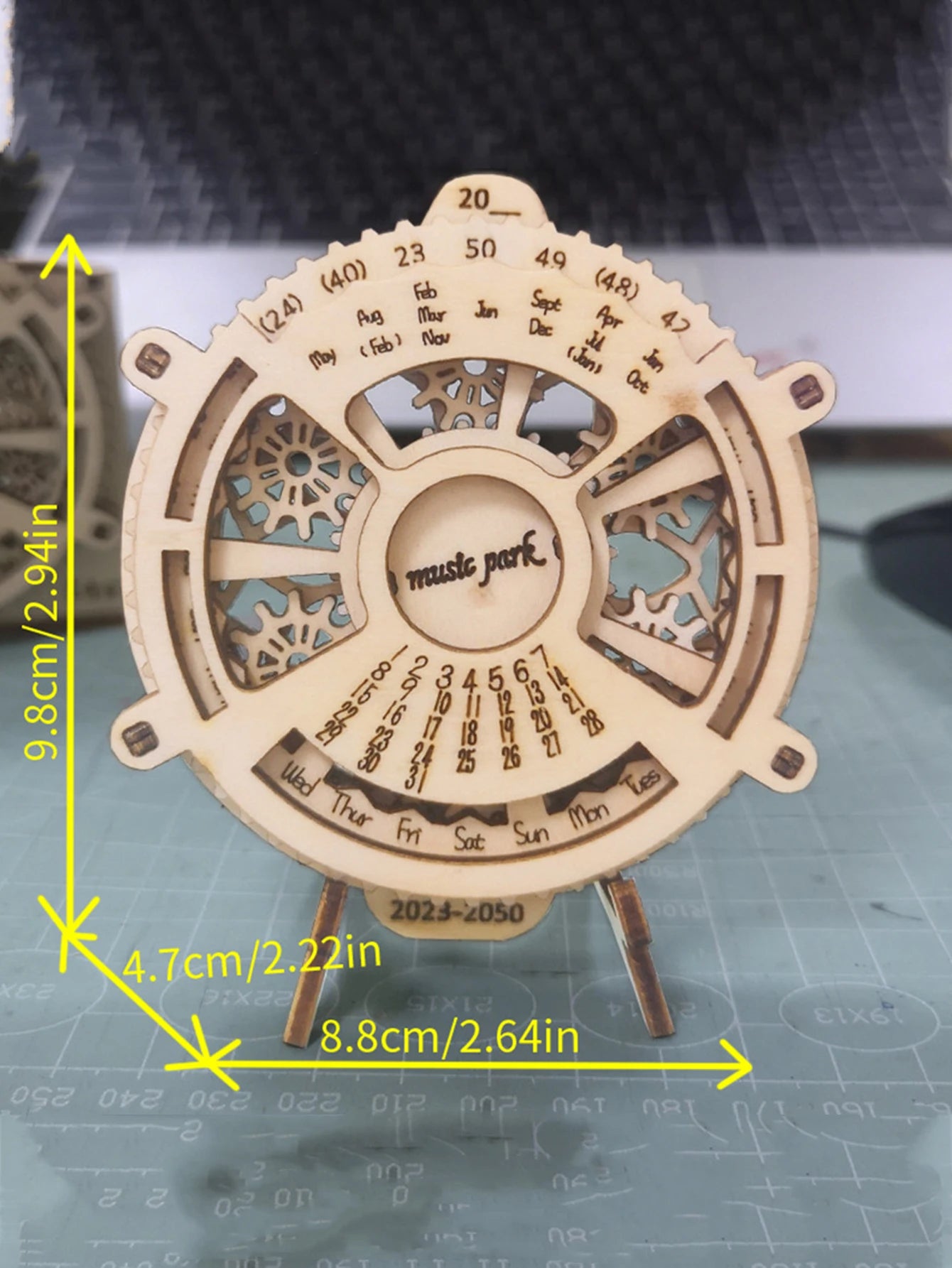 3D Wooden Puzzle Perpetual Calendar – Mechanical Gear Brain Teaser