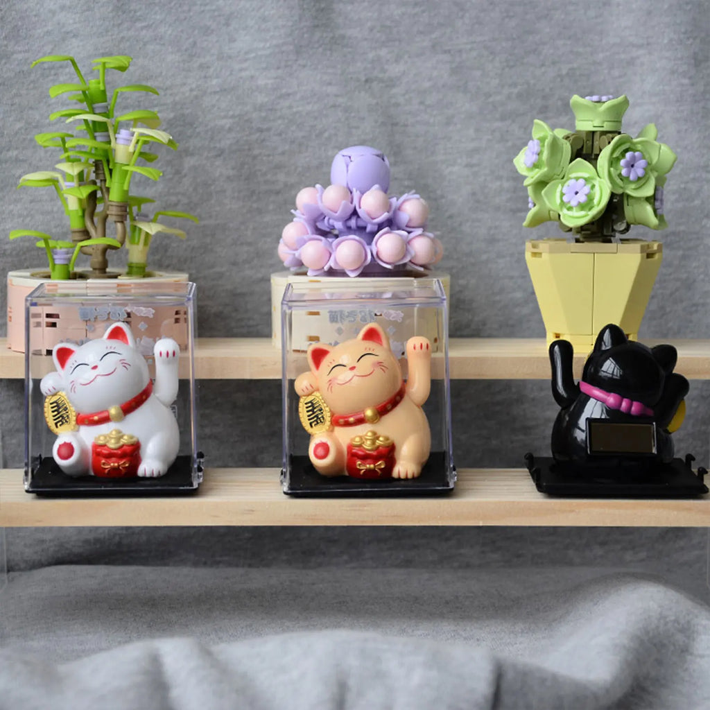 Solar Powered Maneki Neko Lucky Cat – Waving Fortune Cat Decor