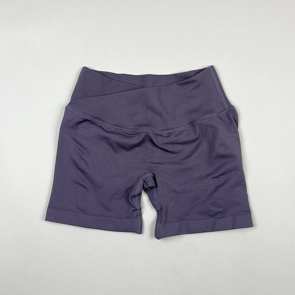 Seamless V-Shape Waist Yoga Shorts 4.5" – Sculpting Low-Rise Workout & Gym Leggings