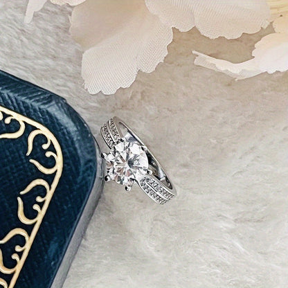 Elegant 925 Sterling Silver Moissanite Ring for Women – Engagement & Wedding Jewelry